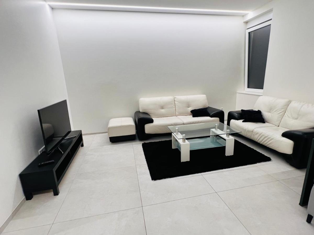 Appartement - Rue Du Canal Еш-сюр-Альзетт Екстер'єр фото